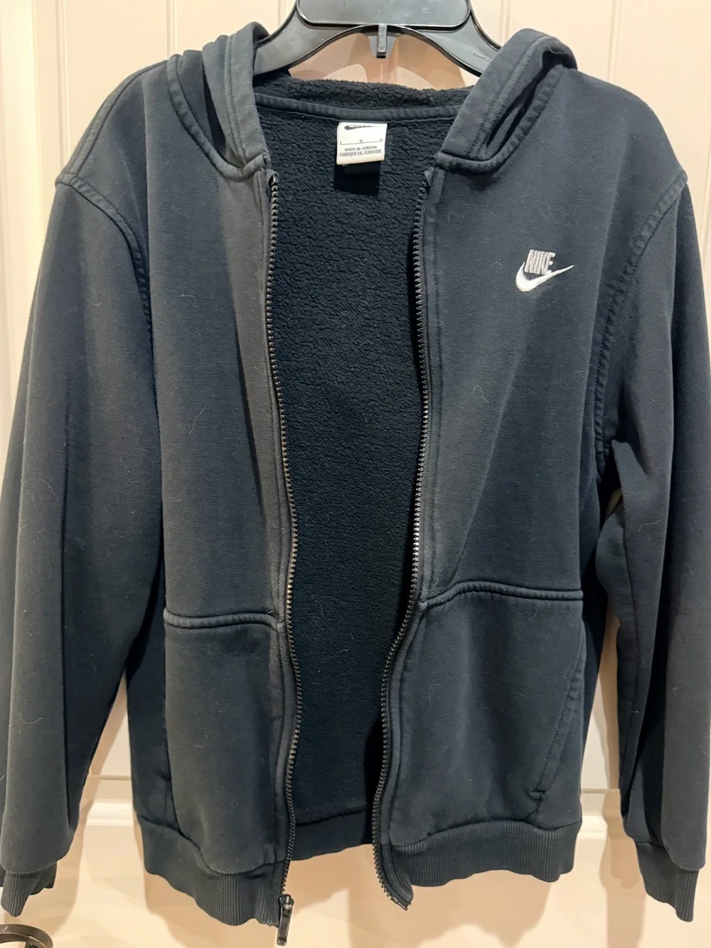 Nike swoosh up
